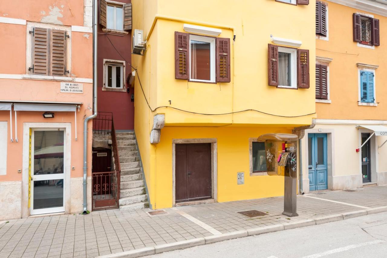 The Yellow House Apartments روفينج المظهر الخارجي الصورة