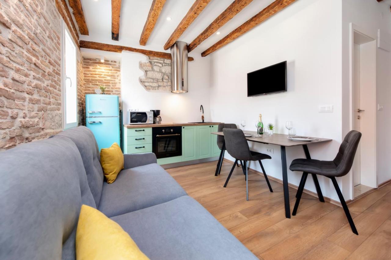 The Yellow House Apartments روفينج المظهر الخارجي الصورة