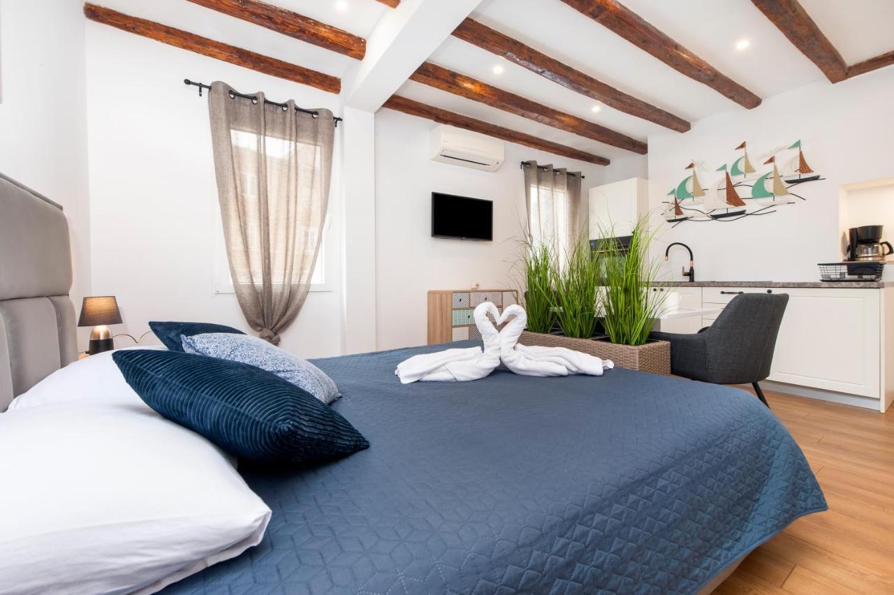 The Yellow House Apartments روفينج المظهر الخارجي الصورة